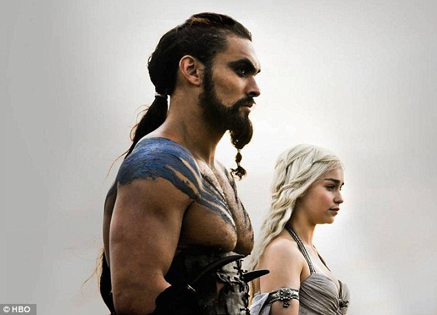 article-2555818-1B58DEF300000578-760_634x457